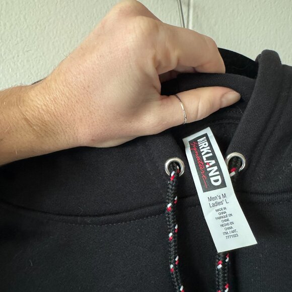 Kirkland Signature Hoodie Black Men’s M / Women’s L Costco Logo Sweatshirt - Picture 2 of 3
